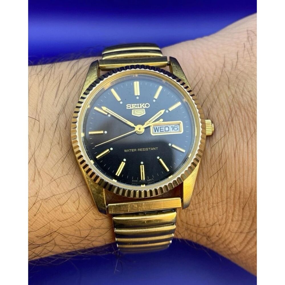 Vintage Seiko 5 V701-5K00 New Battery